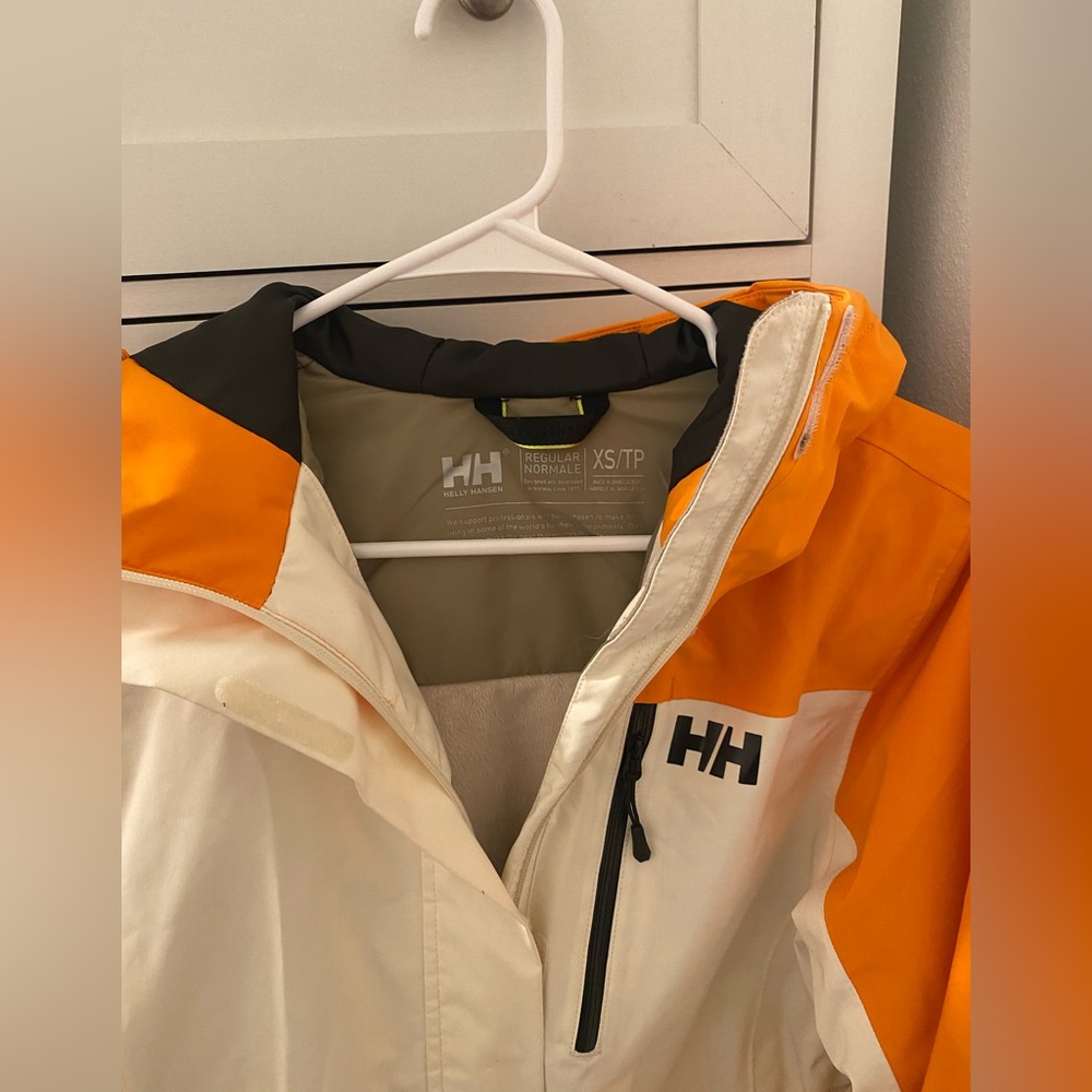 Helly Hansen Ski Jacket - image 3